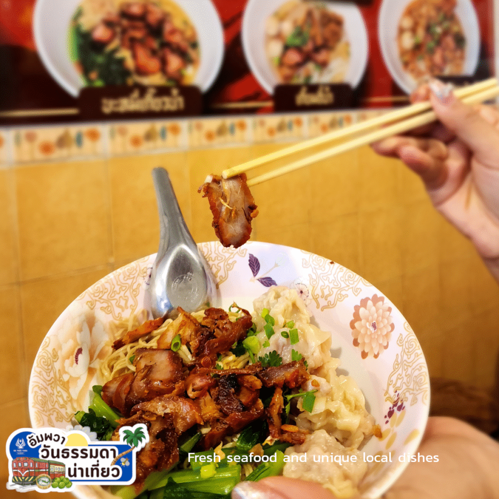 Local dishes in Maeklong market