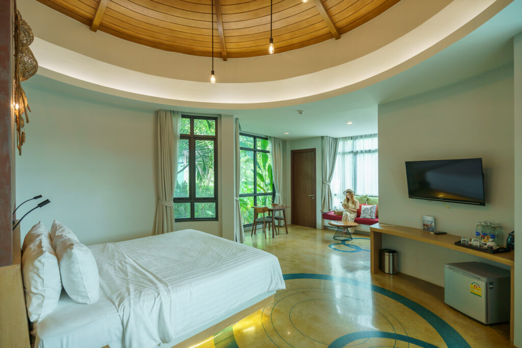 รีวิวที่พักอัมพวาสวยๆ ริมน้ำ ณ ทรีธารา โดย ชวนกันเที่ยวไหน พักห้อง Villa Terrace